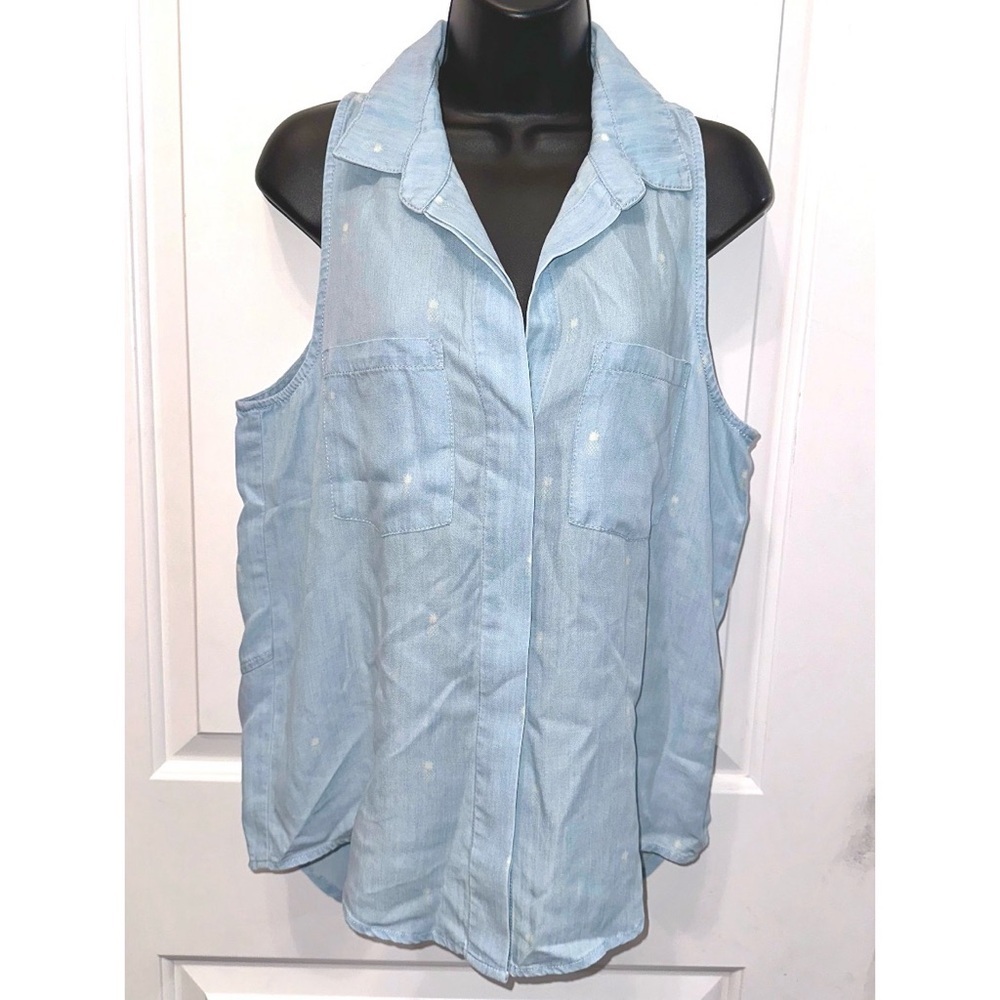Laju chambray sleeveless button down shirt